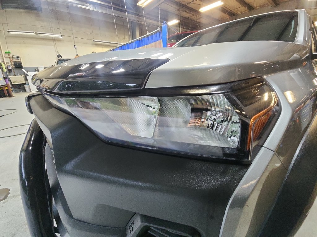 Certified 2023 Chevrolet Colorado Trail Boss w/ Advanced Trailering Package AWD/4WD image 31