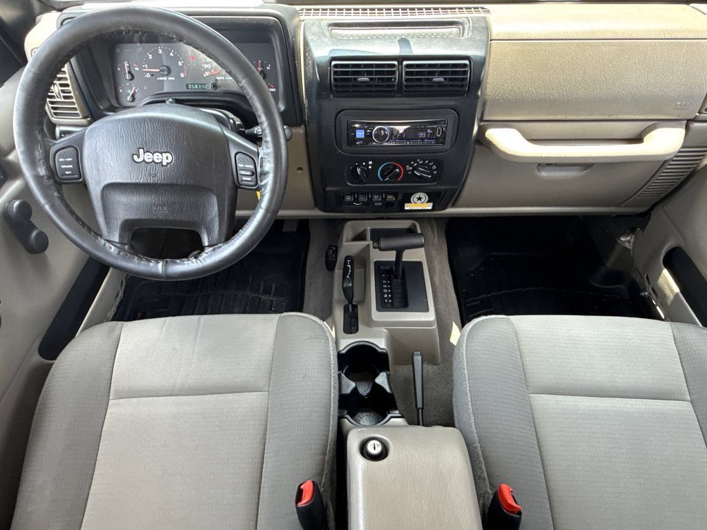 Used 2005 Jeep Wrangler Unlimited Rubicon w/ Sahara Edition Group AWD/4WD image 13