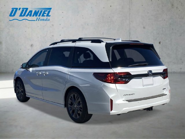 New 2027 Honda Odyssey Touring image 2