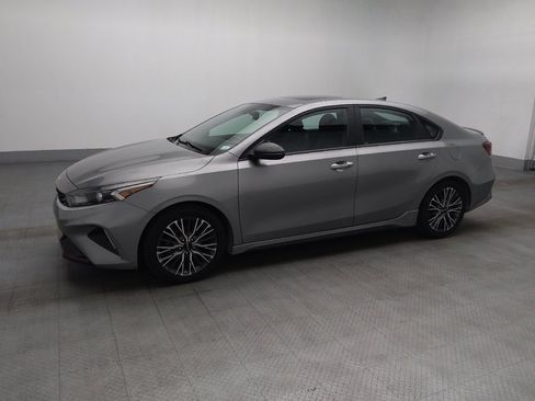 Used 2022 Kia Forte GT-Line w/ GT-Line Premium Package FWD image 2