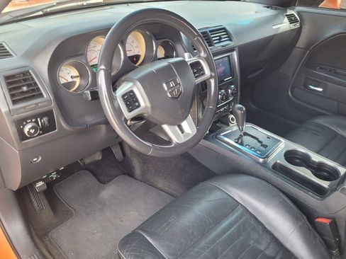 Used 2014 Dodge Challenger SXT Plus image 14
