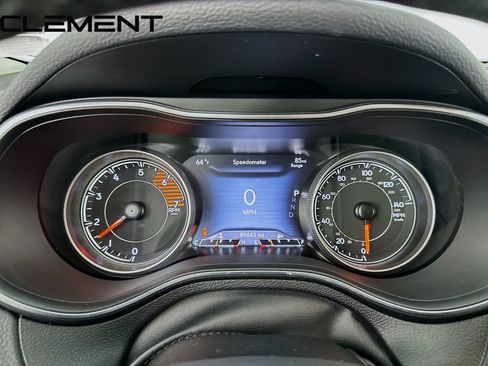 Used 2020 Jeep Cherokee Limited AWD/4WD image 18