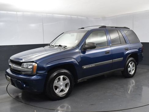 Used 2004 Chevrolet TrailBlazer LS w/ LS Preferred Equipment Group AWD/4WD image 5