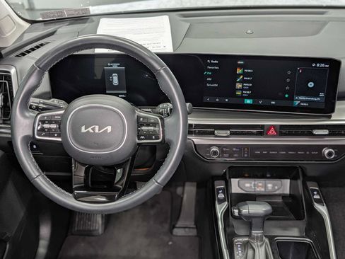 Used 2025 Kia Sorento S AWD/4WD image 5
