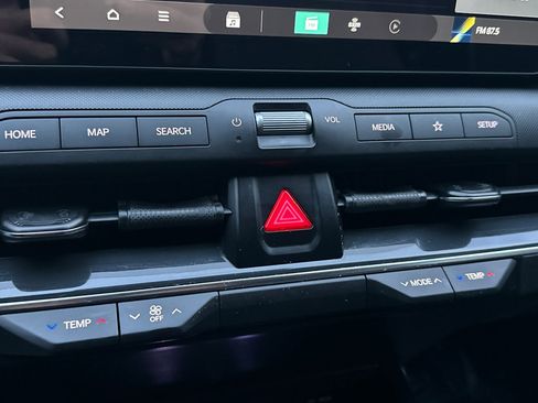 Used 2025 Kia K4 EX image 16