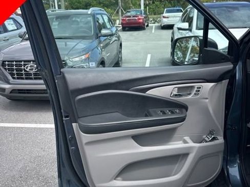 Used 2021 Honda Pilot Special Edition image 10