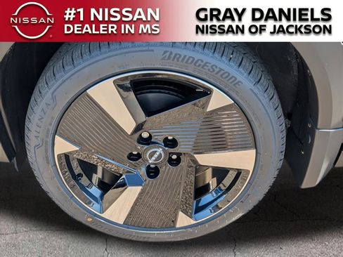 New 2026 Nissan Kicks SR w/ Cold Weather Package image 25