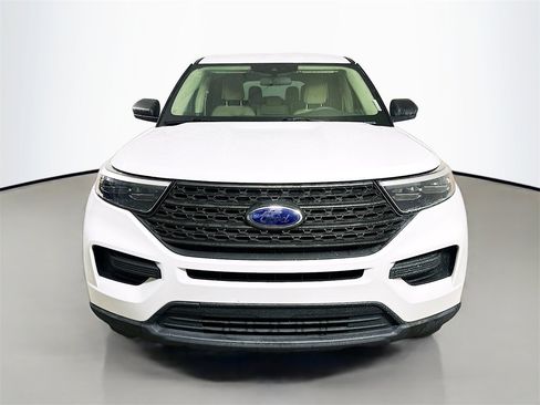 Used 2020 Ford Explorer Base image 2