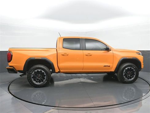 New 2026 GMC Canyon AT4 w/ AT4 Premium Package image 6