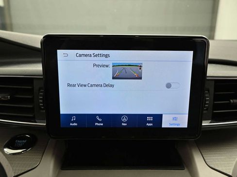 Used 2024 Ford Explorer XLT w/ Equipment Group 202A AWD/4WD image 22