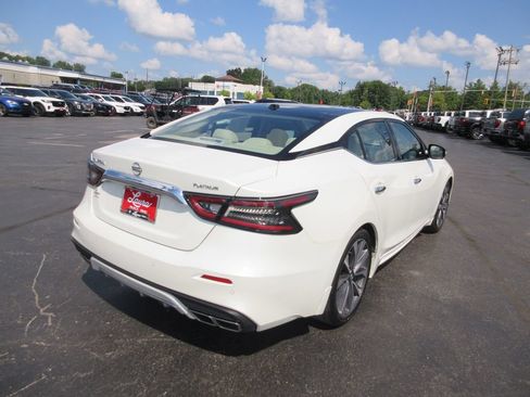 Used 2023 Nissan Maxima Platinum w/ Sport Mat Group FWD image 6