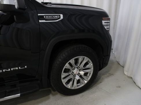 Used 2024 GMC Sierra 1500 Denali AWD/4WD image 36
