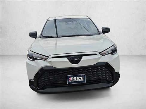 Used 2024 Toyota Corolla Cross S image 7