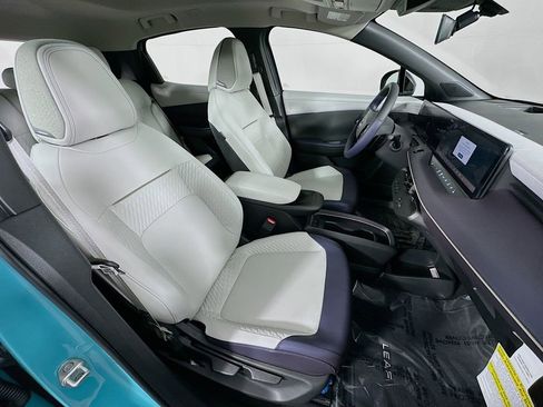 New 2026 Nissan Leaf Platinum+ image 37