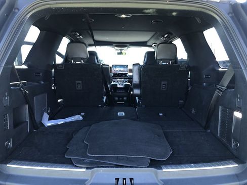 Used 2023 Lincoln Navigator Reserve AWD/4WD image 9