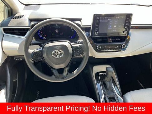 Used 2020 Toyota Corolla LE FWD image 12