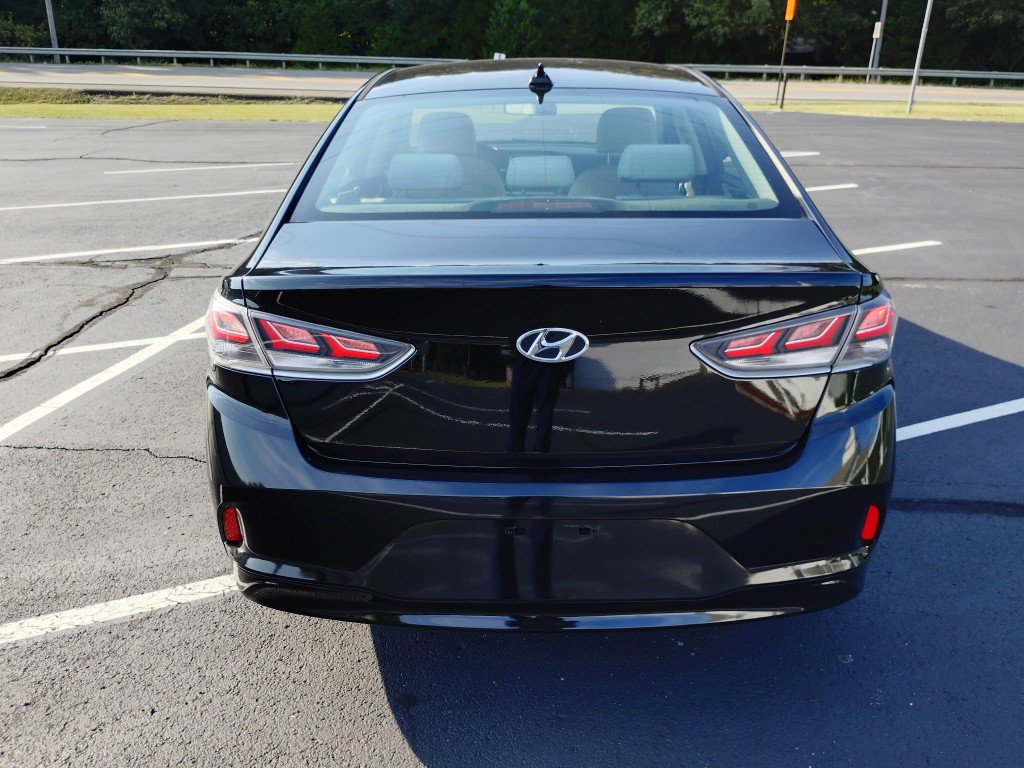 Used 2018 Hyundai Sonata SE FWD image 4