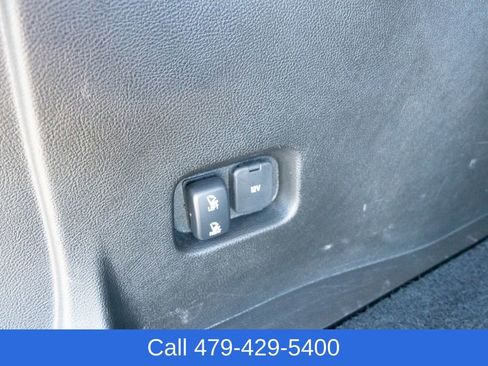 Used 2024 Ford Edge SEL image 35