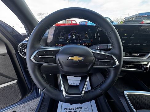 Used 2025 Chevrolet Equinox LT image 14