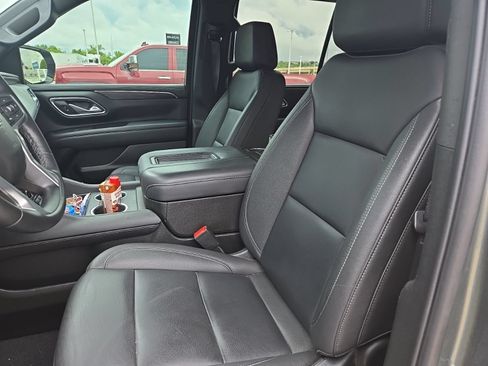 Used 2024 Chevrolet Tahoe Z71 w/ Z71 Off-Road Package AWD/4WD image 17
