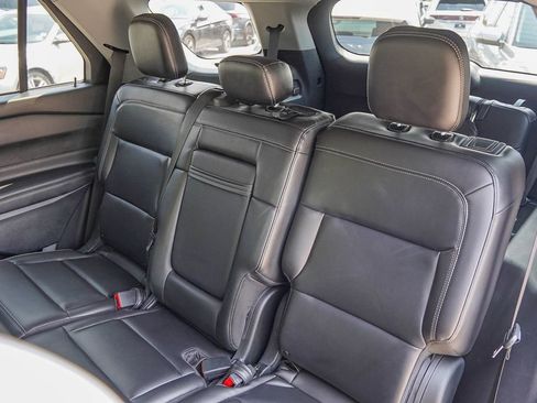 Used 2023 Ford Explorer XLT w/ Equipment Group 202A image 40
