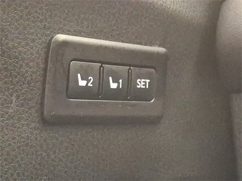 Used 2017 Toyota RAV4 Limited image 25