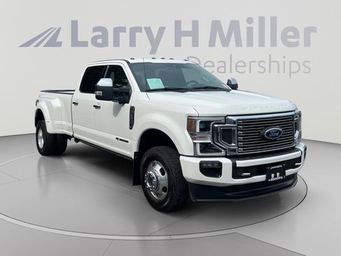 Used 2021 Ford F350 Platinum w/ FX4 Off-Road Package AWD/4WD image 7