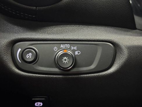 Used 2019 Chevrolet Blazer LT image 33