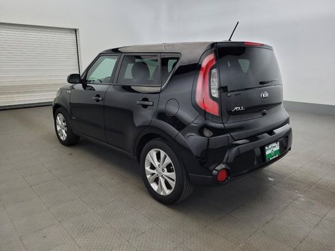 Used 2016 Kia Soul + FWD image 5