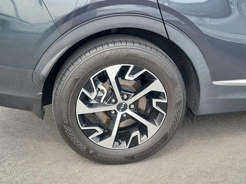 Used 2024 Kia Sportage EX image 6