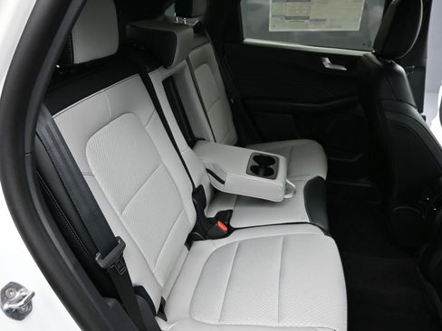 New 2025 Ford Escape SE image 20