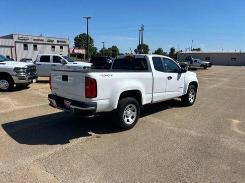Used 2022 Chevrolet Colorado W/T w/ WT Convenience Package AWD/4WD image 5