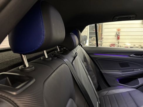 Used 2023 Volkswagen Golf 20th Anniversary Edition image 32