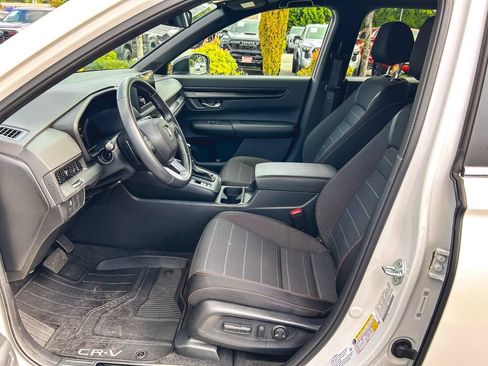 Used 2024 Honda CR-V Sport image 11