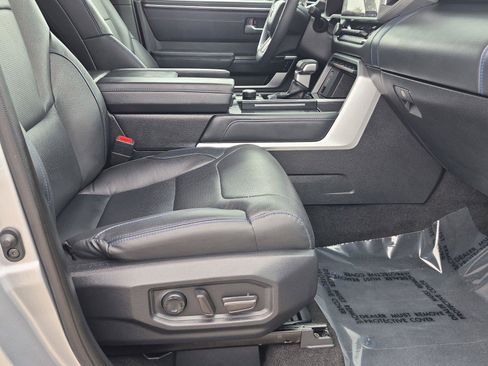 Used 2023 Toyota Tundra Platinum AWD/4WD image 9
