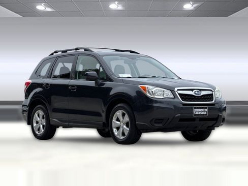 Used 2015 Subaru Forester 2.5i Premium AWD/4WD image 6