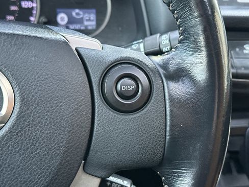 Used 2015 Lexus CT 200h image 25