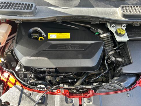 Used 2015 Ford Escape SE w/ Equipment Group 201A FWD image 22