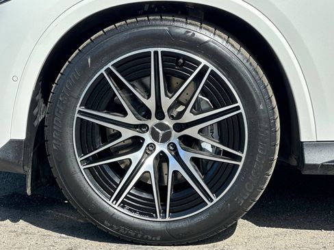 Used 2025 Mercedes-Benz GLC 43 AMG 4MATIC image 11