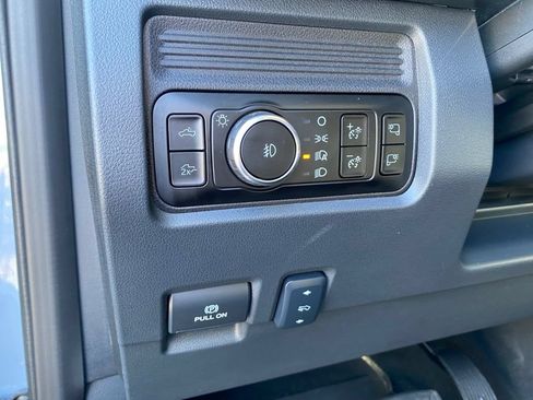 Used 2025 Ford F250 Lariat w/ Black Appearance Package AWD/4WD image 16