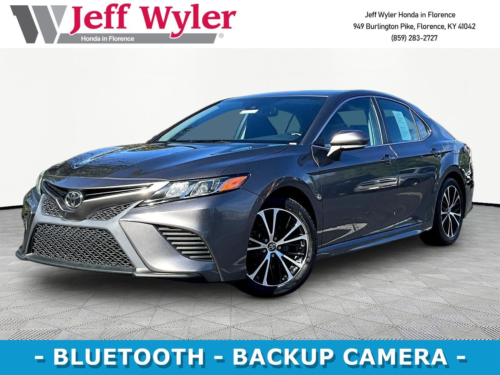 Used 2019 Toyota Camry SE w/ Convenience Package FWD image 1
