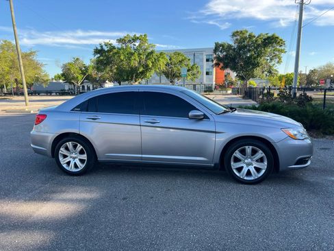 Used 2013 Chrysler 200 Touring image 5