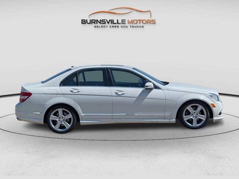 Used 2010 Mercedes-Benz C 300 Sport image 7