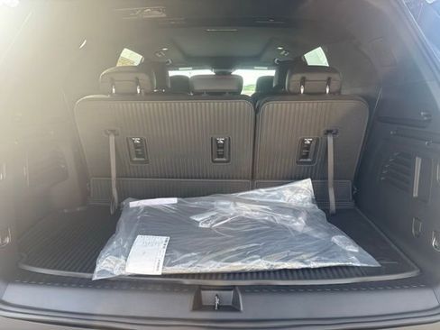 New 2026 Chevrolet Traverse Z71 w/ Driver Confidence Package image 10