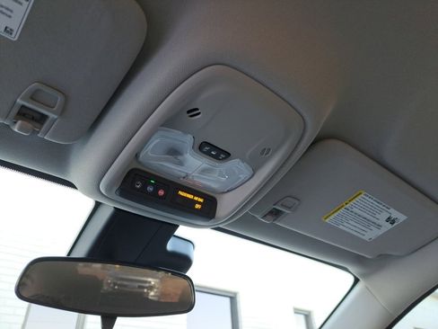 Certified 2025 Buick Encore GX Sport Touring w/ Advanced Technology Package image 33