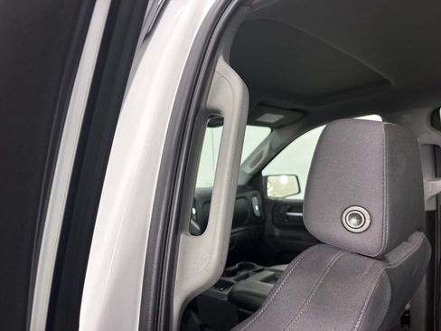 Used 2020 Chevrolet Silverado 1500 Custom Trail Boss w/ Custom Convenience Package AWD/4WD image 15