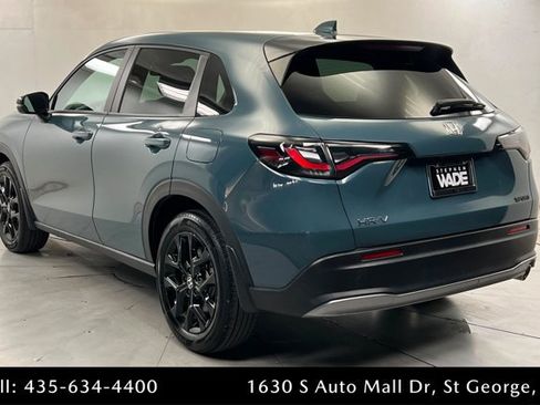 Used 2024 Honda HR-V Sport image 3