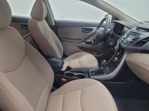 Used 2014 Hyundai Elantra SE w/ Option Group 02 FWD image 21