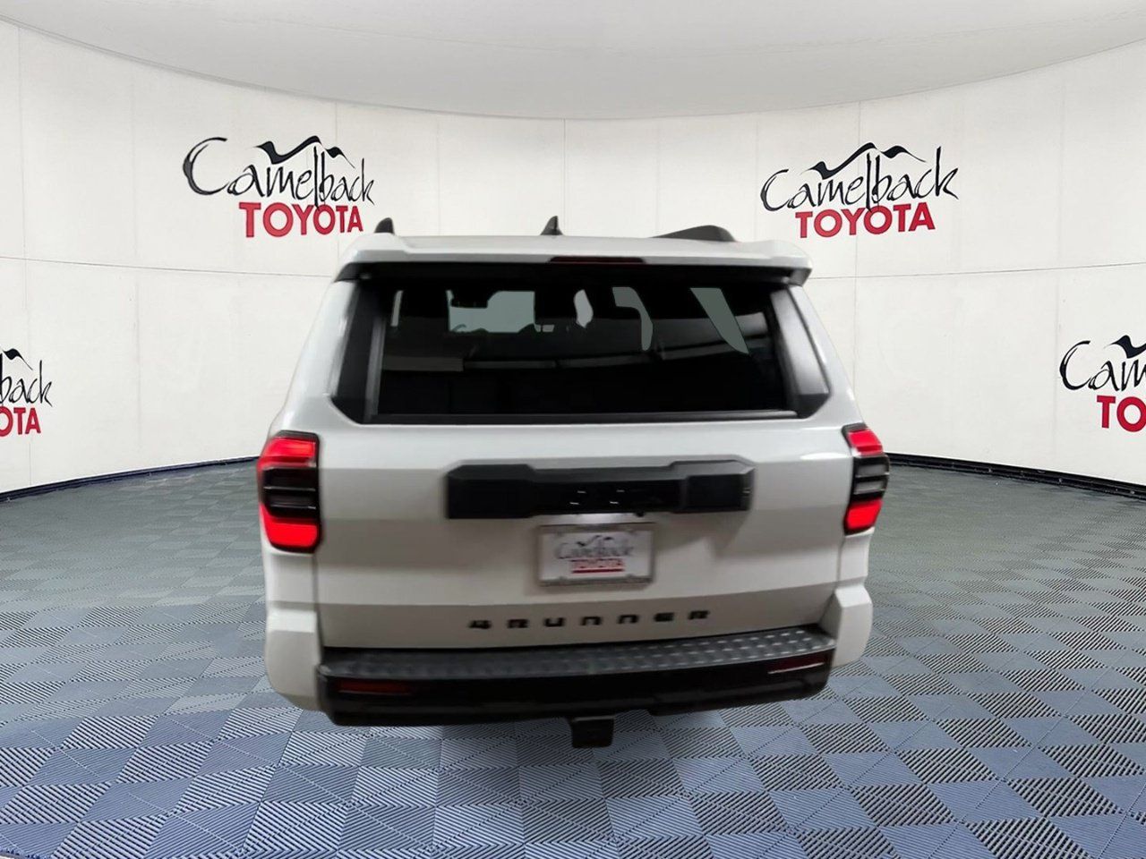 Used 2025 Toyota 4Runner SR5 RWD image 9