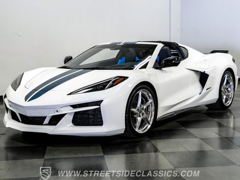 Used 2024 Chevrolet Corvette E-Ray w/ ZER Performance Package AWD/4WD image 19